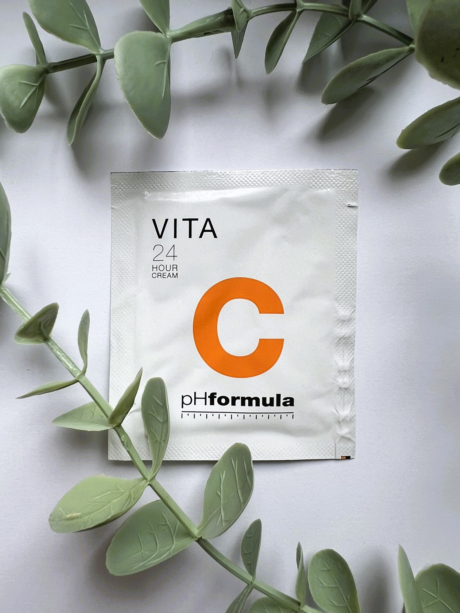 Phformula V I T A  C 24 Hour Cream Vareprøve 2 Ml